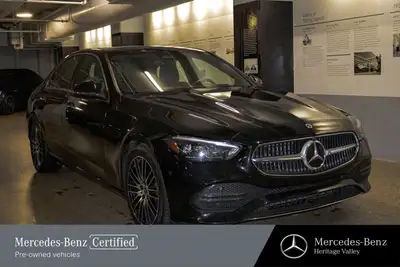 This Mercedes-Benz C-Class has a dependable Intercooled Turbo Gas/Electric I-4 2.0 L/122 engine powe...