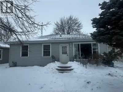 Step into this charming 3-bedroom, 1-bathroom home. The spacious, open-concept living area features...