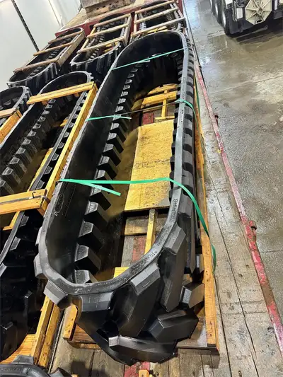 1 24 inch Continental Case Rowtrac, Located near Westlock, AB Brand new, never used. Part number TM1...