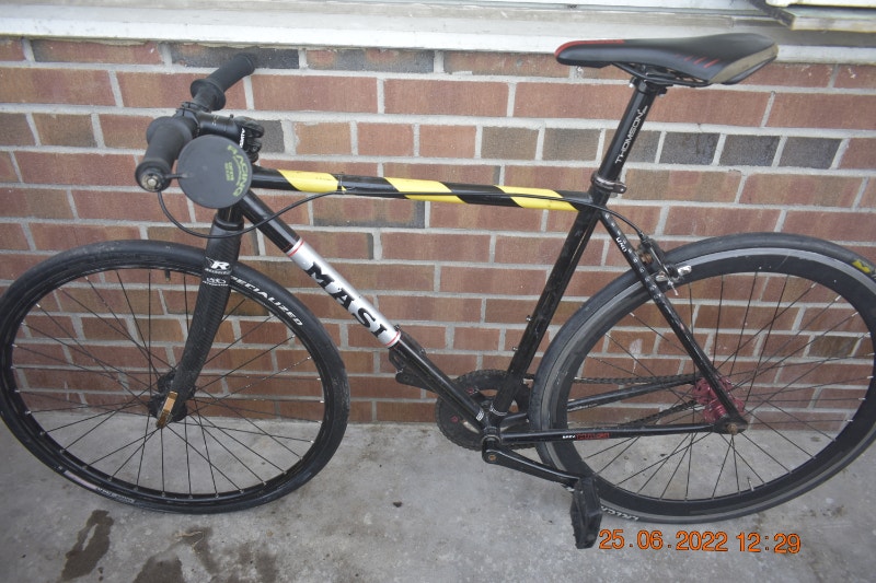 MASI bike with specialized tires and carbon fork in great condit Road