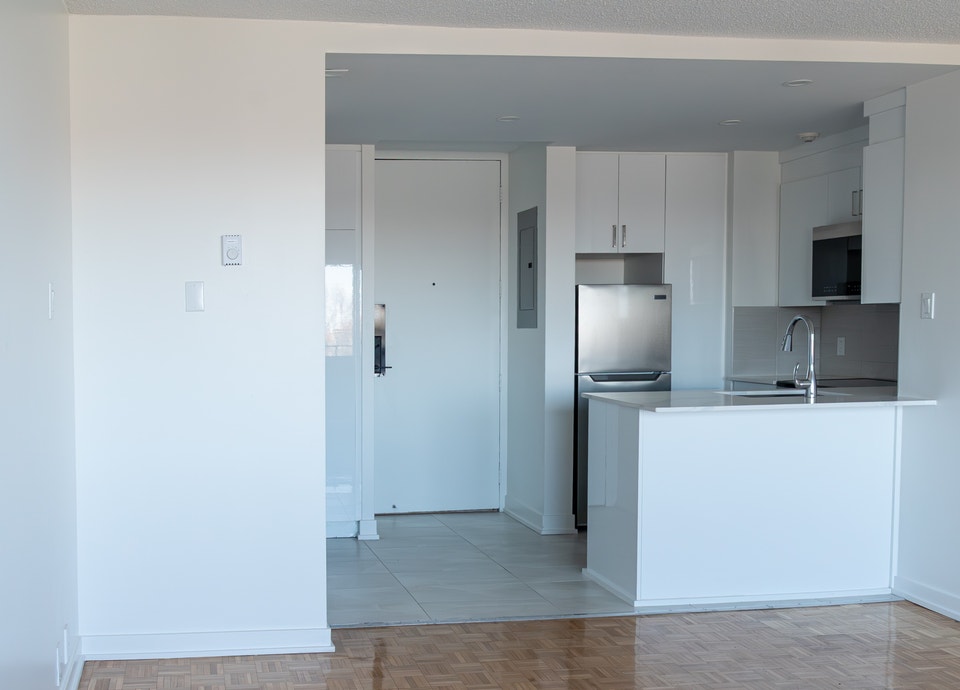 Bachelors / Studios - HEATED for rent in  West Island Montreal 3