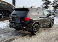 Stock#: 260174AThe 2022 Honda Passport Touring in the Canadian market is positioned as the top-tier,... (image 2)