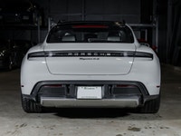 Porsche Taycan 4S Cross Turismo 2022 certifiée Porsche Approved, offerte par le Centre Porsche Québe... (image 7)