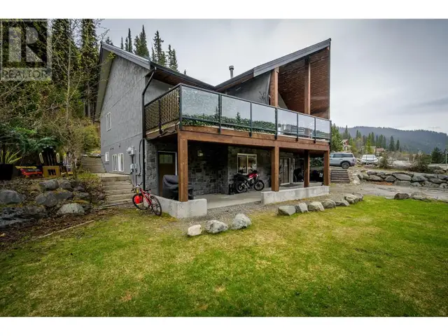 2401 FAIRWAYS Drive Sun Peaks, British Columbia in Houses for Sale in Kamloops - Image 6