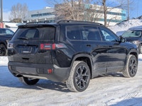 This Jeep Cherokee has a strong Intercooled Turbo Gas/Electric I-4 1.6 L/98 engine powering this Var... (image 7)