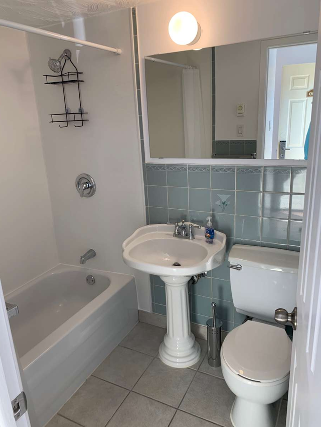 Studio Apt Furnished as Hotel Suite (ottawa) in Short Term Rentals in Ottawa - Image 9