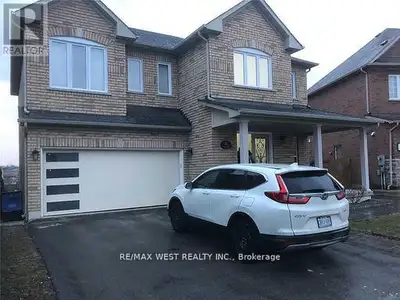 8 HIBISCUS COURT Brampton (Sandringham-Wellington), Ontario