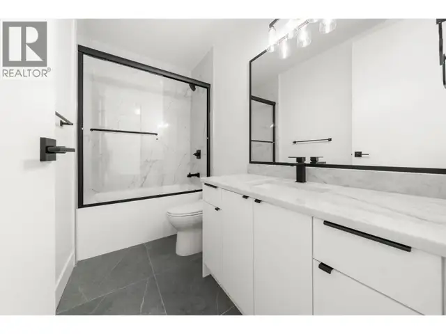 1511 BURRILL AVENUE North Vancouver, British Columbia in Houses for Sale in North Shore - Image 33