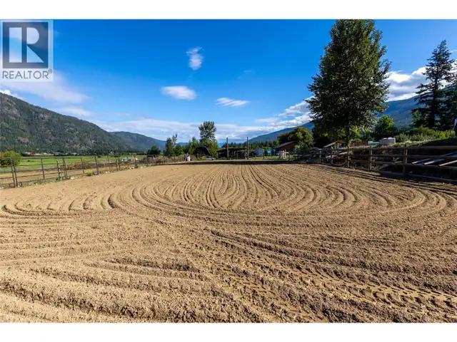 7630 97A Highway Mara, British Columbia in Land for Sale in Kamloops - Image 41