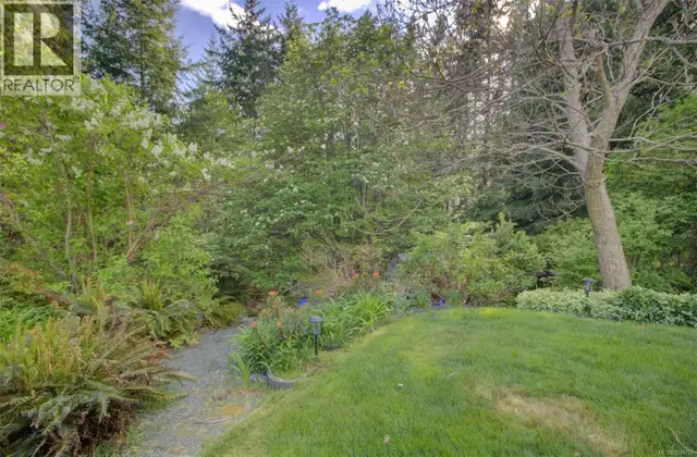 414 Donner Dr Gold River, British Columbia in Houses for Sale in Campbell River - Image 34