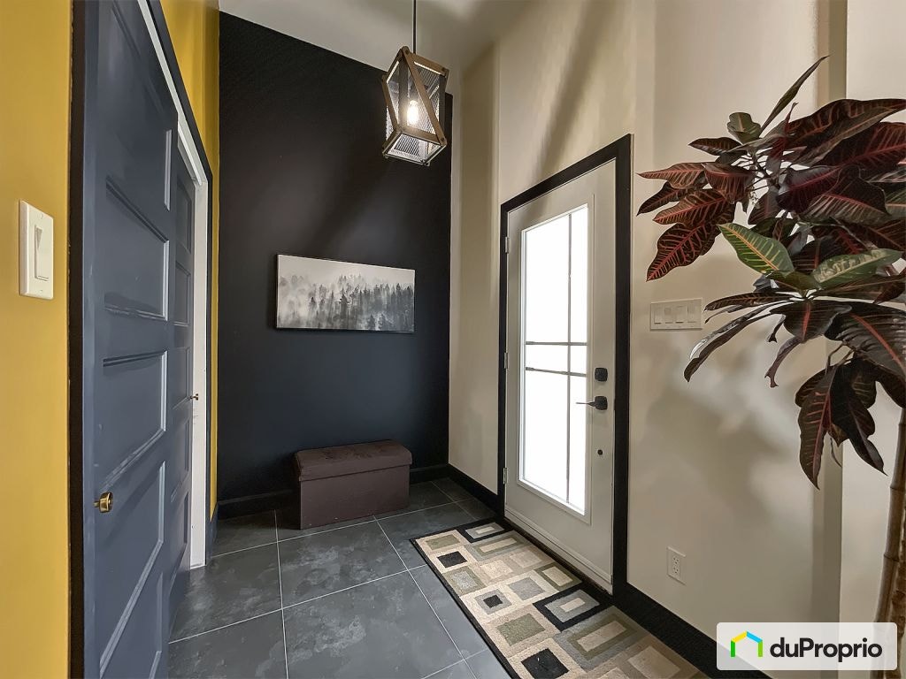 $449,000 - Bungalow for sale in St-Celestin — photo 2