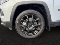 EXECUTIVE CROSSTOWN DEMO! Leatherette Seats, Full Sunroof, Pwr Frt, Fixed Rear, Remote Start System,... (image 8)