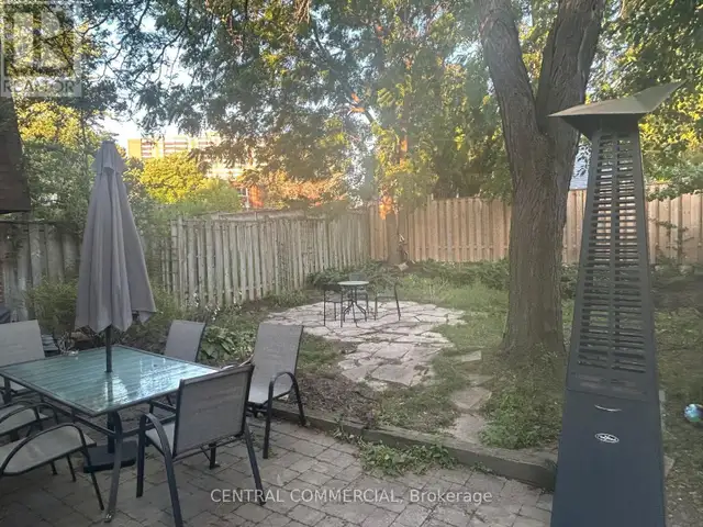 57 Lynch Road Toronto (Don Valley Village), Ontario, photo 2 of 4