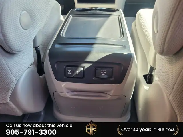 2018 Toyota Sienna LE | AWD | Power doors in Cars & Trucks in Mississauga / Peel Region - Image 46