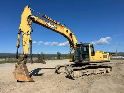 2005 John Deere 270C LC Excavator w/ Thumb 2005 John Deere 270C LC, diesel engine, Positive air shut...