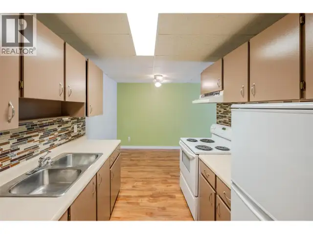 1410 Penticton Avenue Unit# 211 Penticton, British Columbia in Condos for Sale in Penticton - Image 6