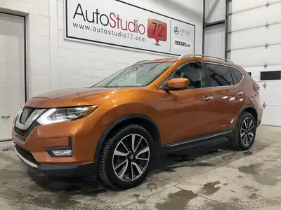 Le Nissan Rogue 2017 version SL AWD CUIR TOIT PANO MAGS CRUISE A/C CRUISE proposé par AutoStudio 72...