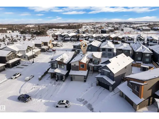 247 166 AV NE Edmonton, Alberta in Houses for Sale in Strathcona County - Image 4