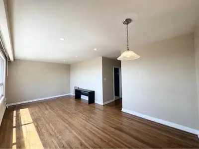 2 Beds 1 Bath - Apartment