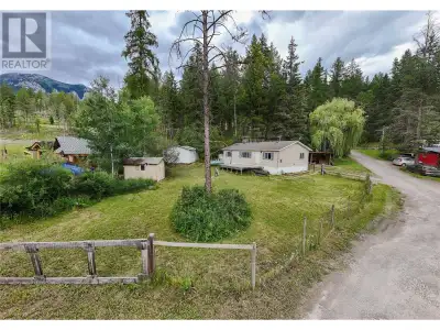 Affordable 3-Bedroom Home on a Large Lot in Caithness, Elko. Welcome to this move-in ready double-wi...