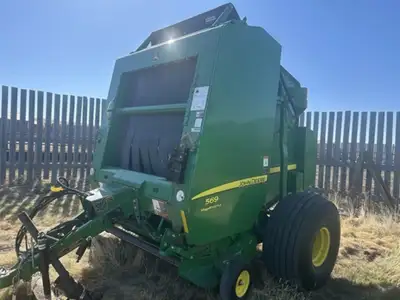 1000 PTO, Dry Hay, Titan 21.5L-16.1SL, High Float Tires, Mega Wide Pickup w/ Gauge Wheels, Push Bar,...