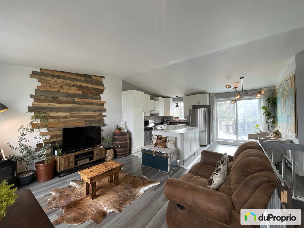 $499,000 - Bungalow for sale in Ste-Marthe-Sur-Le-Lac — photo 1