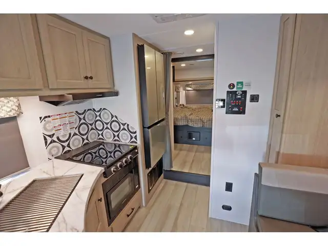 2026 Forest River Sunseeker 2500 Classe C VR / RV 3 Extensions . in RVs & Motorhomes in Laval / North Shore - Image 10