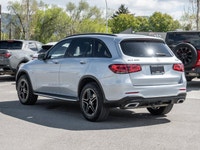 No Accidents - AWD - Panoramic Sunroof - Heated Front Seats The 2022 Mercedes-Benz GLC 300 delivers... (image 6)