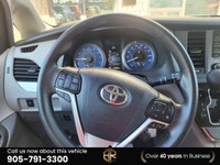 Ontario vehicle with Lots of Options! Call (905) 791-3300 - Grey Fabric interior, - AWD, - Gracenote... (image 9)