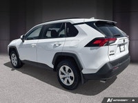 2021 Toyota RAV4 Le Toyota RAV4 2021 est un VUS compact reconnu pour sa fiabilité, son confort et sa... (image 2)