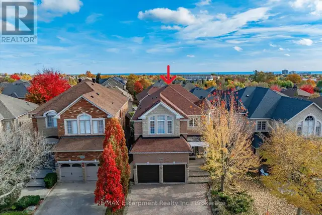 2365 HERTFORDSHIRE WAY Oakville (JC Joshua Creek), Ontario in Houses for Sale in Oakville / Halton Region - Image 3