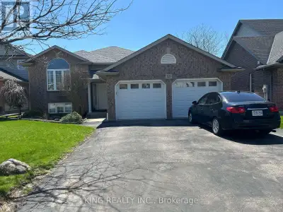 Welcome to Your Next Chapter at 120 Redwood Court, Welland! Located on a quiet family-friendly cul-d...