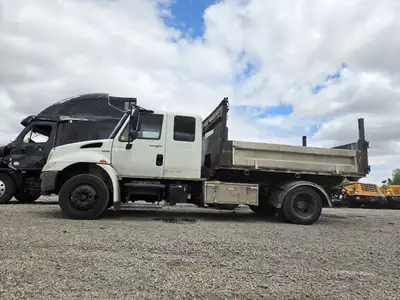 2008 International 4300 LP , crew cab truck , Maxxforce DG engine 225 HP, Allison 2500 RDS Transmiss...