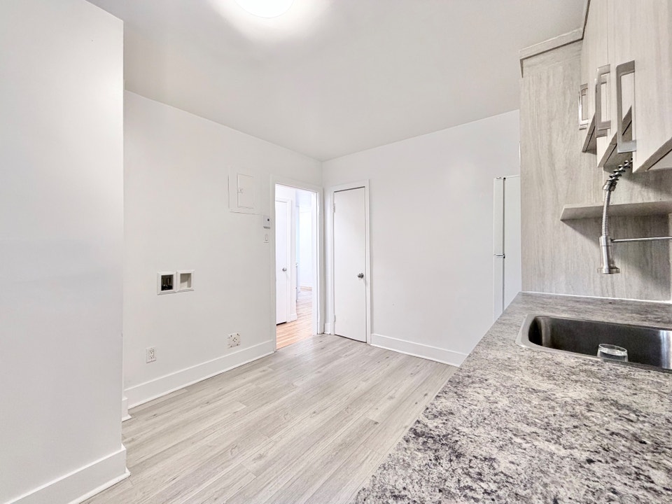 4 et demi - Rosemont - Inclusions : chauffage, électros et WiFi 4