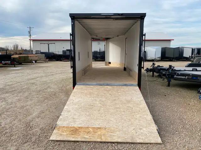 2026 AmeraLite 7.5' x 23' x 84" V-Nose Snowmobile Trailer in Cargo & Utility Trailers in Regina - Image 13