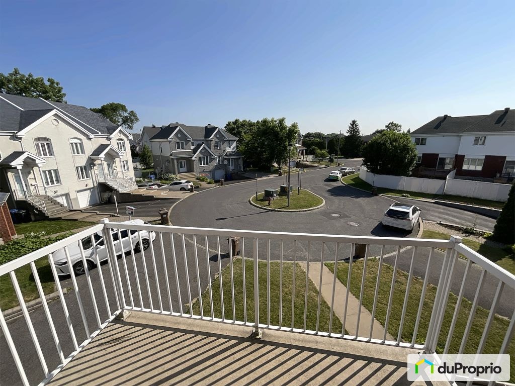 $425,000 - Condominium for sale in Brossard — photo 1