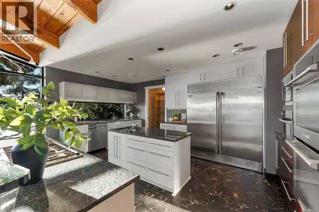1676 Lands End Rd North Saanich, British Columbia in Houses for Sale in Victoria - Image 14