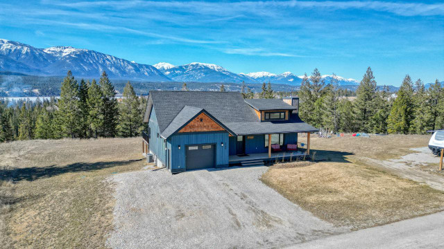 1795 TAYNTON ROAD Windermere, British Columbia in Houses for Sale in Cranbrook - Image 2