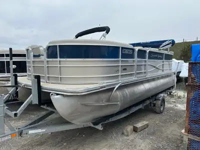 Marsh's Marina Used South Bay Pontoon Boat with Yamaha 50 Hp High Thrust Four Stroke engine and Trai...