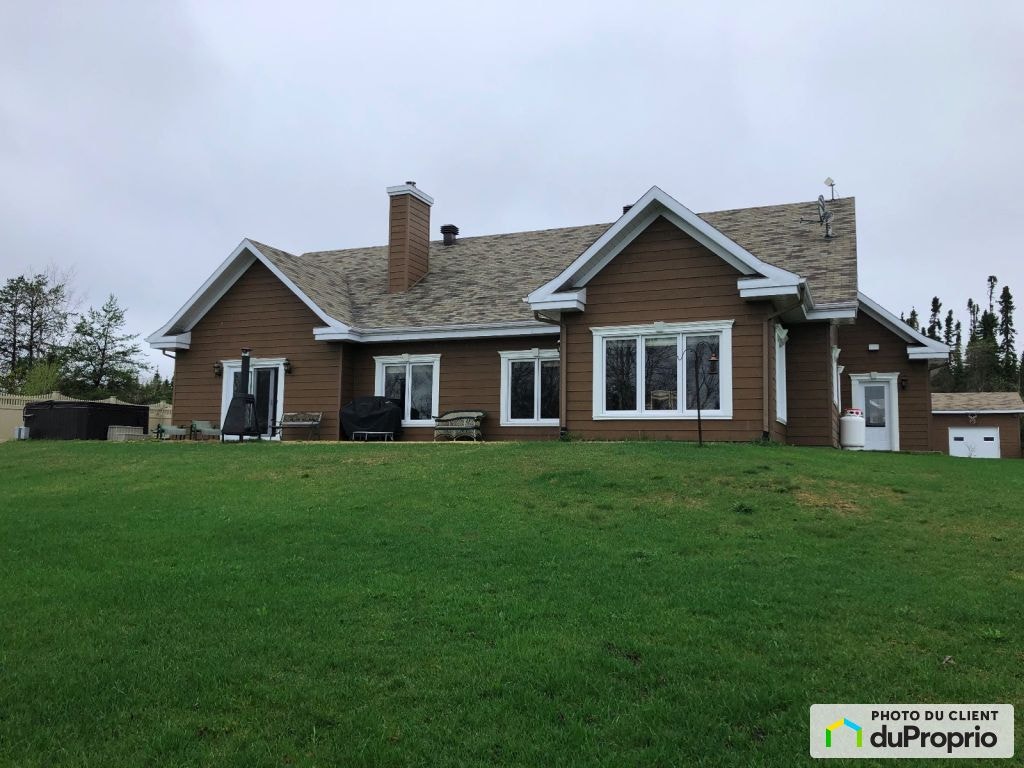 $750,000 - 1 1/2 Storey for sale in Chibougamau — photo 2