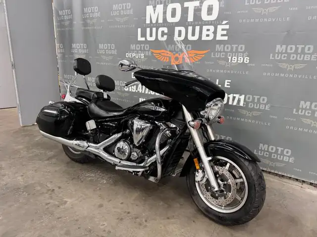 2015 Yamaha V-Star 1300 Deluxe in Street, Cruisers & Choppers in Drummondville - Image 3