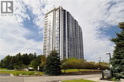 Opportunity knocks! Unit 1001 at the Black Forest is designed to impress, as soon as you enter the B...