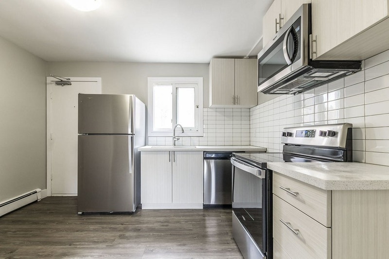 Spacious 2 Bedroom 1 Bathroom | Kitchener, ON | Long Term Rentals ...
