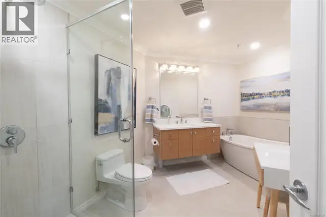 201 380 Waterfront Cres Victoria, British Columbia in Condos for Sale in Victoria - Image 19