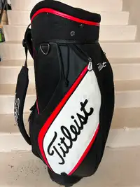 Titlest golf bag
