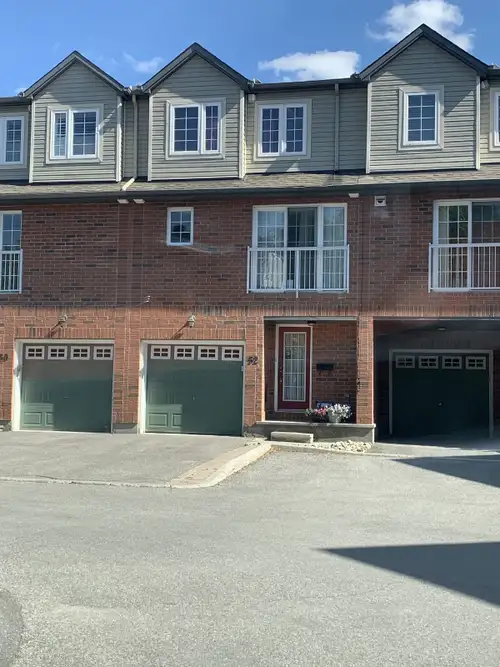 WEST OTTAWA – WESTBORO Executive 3 storey townhome with large entertainment sized open concept first...