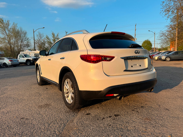 2012 Infiniti FX35 for SALE in Cars & Trucks in Barrie - Image 2