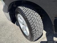 - ACCIDENT FREE - 5.7L V8 HEMI - CLOTH SEATS - HANDS-FREE BLUETOOTH STREAMING - TRAILER TOW MIRRORS... (image 9)