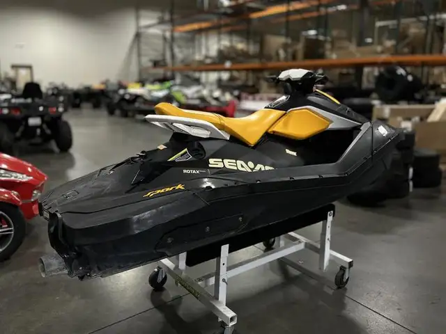 2019 SEADOO SPARK 2UP ROTAX ACE 900 (FINANCING AVAILABLE) in Personal Watercraft in Strathcona County - Image 7