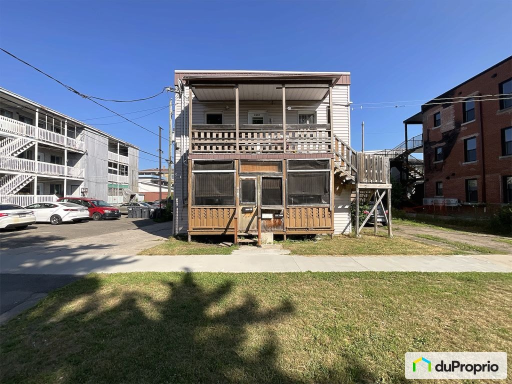 $419,000 - Quintuplex for sale in Shawinigan (Shawinigan) — photo 1